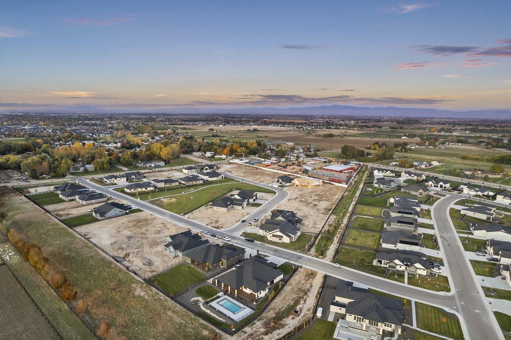 56-9793 S. Peregrine Falcon Ave_003